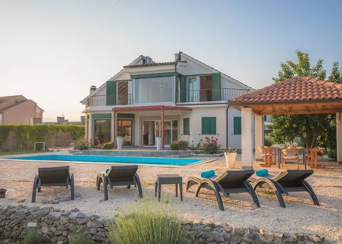 Villa Luxury With A Swimming Pool Vrpolje, - 21843 Šibenik